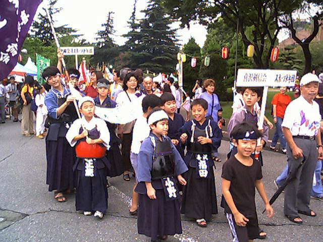 20010818_戸田市ふるさと祭のパレートに参加